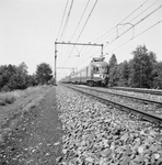 150999 Afbeelding van drie gekoppelde electrische treinstellen mat. 1946 / mat. 1936 van de N.S. ter hoogte van Maarsbergen.
